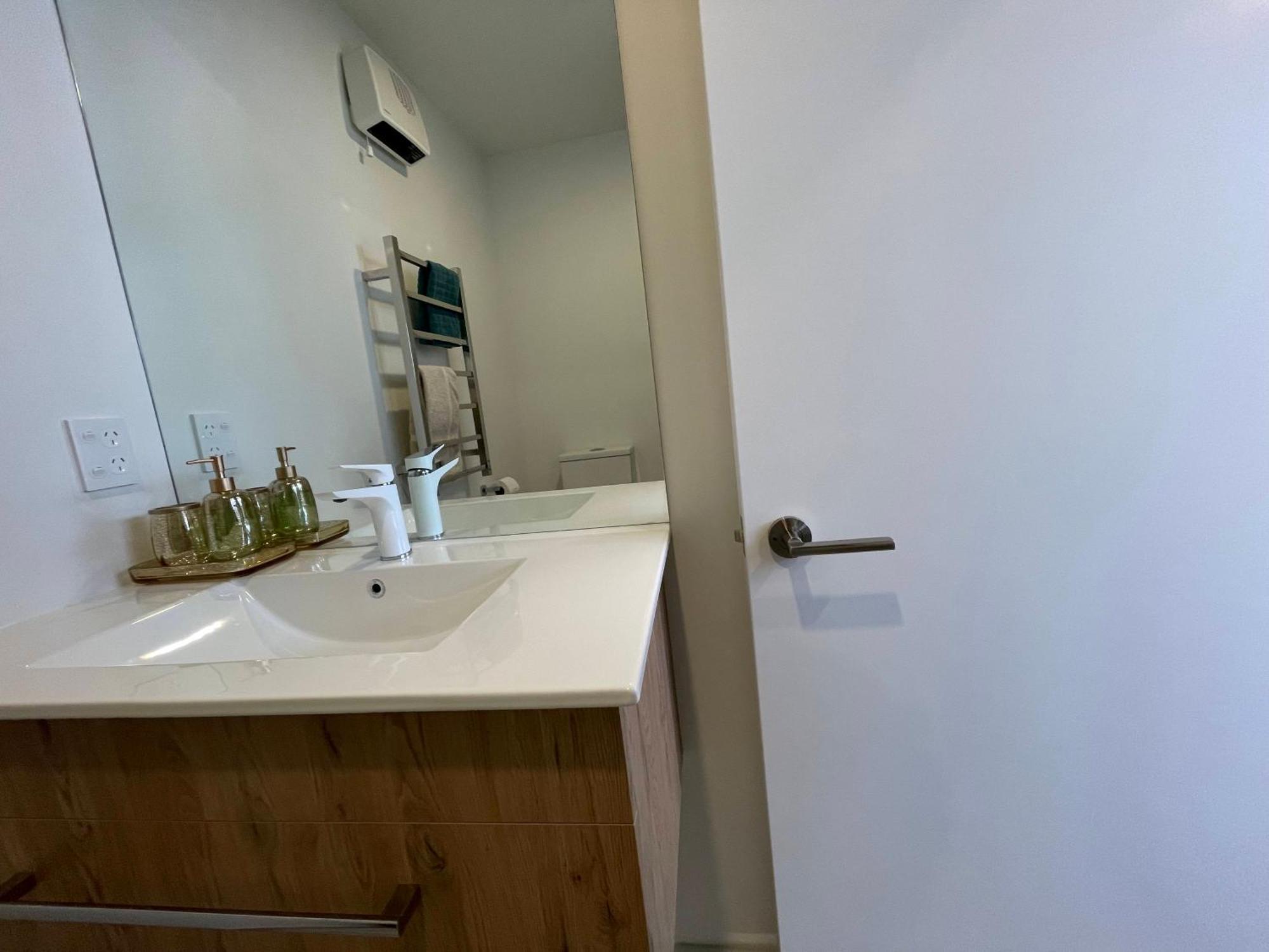Luxury 2 Bedroom Townhouse Opposite Merivale Mall Christchurch Exteriér fotografie