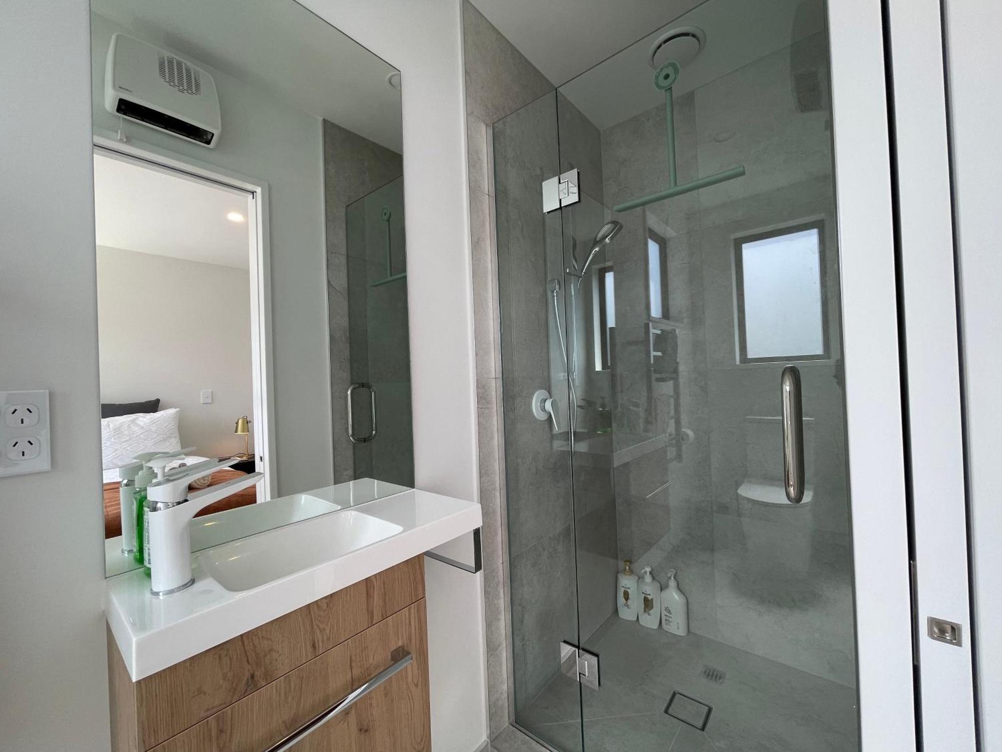 Luxury 2 Bedroom Townhouse Opposite Merivale Mall Christchurch Exteriér fotografie